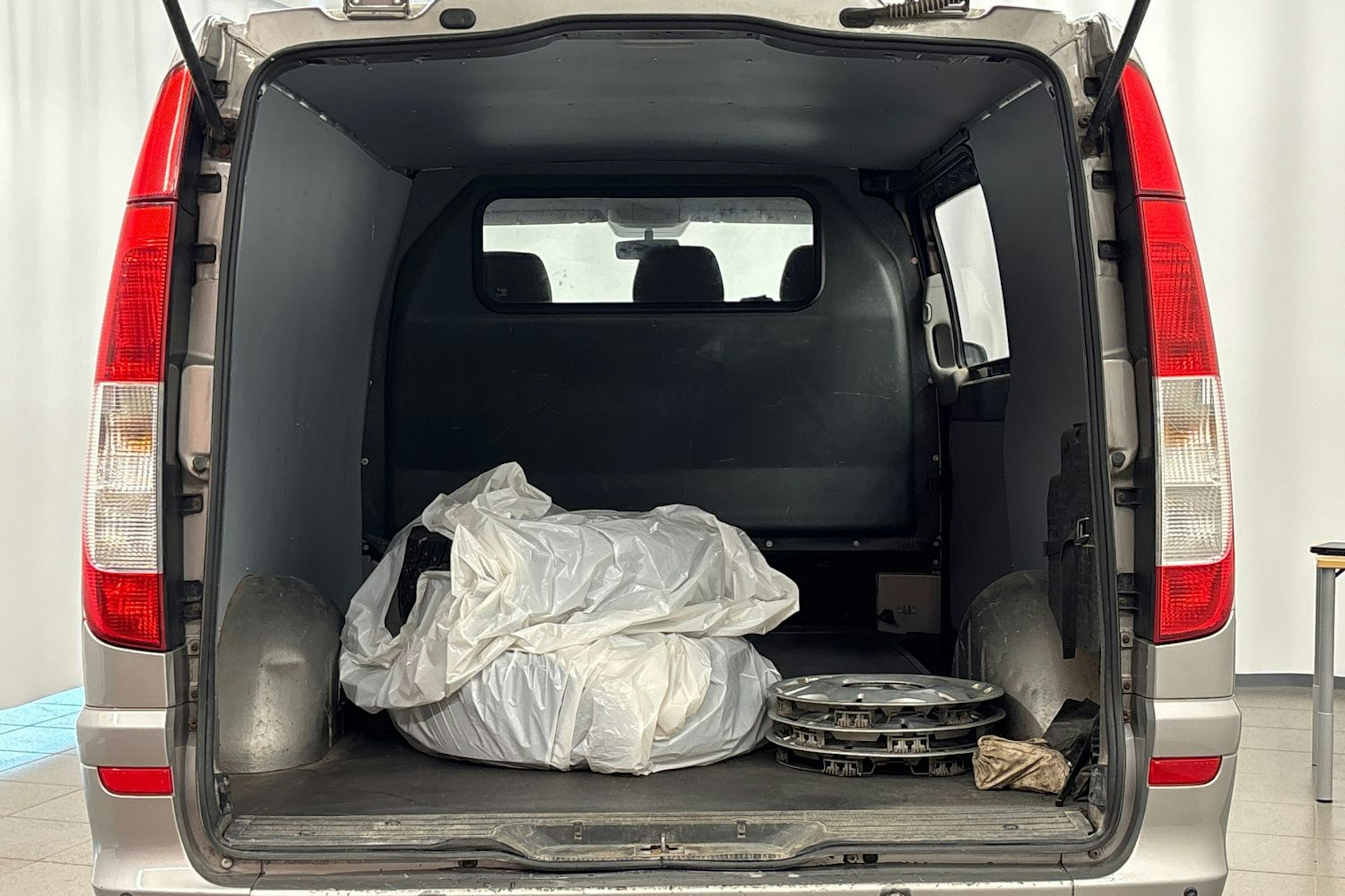 met. harmaa Mercedes-Benz Vito 2011 kuva 21.