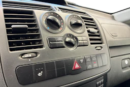valkoinen Mercedes-Benz Vito 2011 kuva 8.