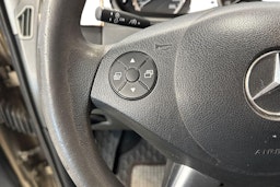 ruskea (beige) Mercedes-Benz Vito 2011 kuva 9.