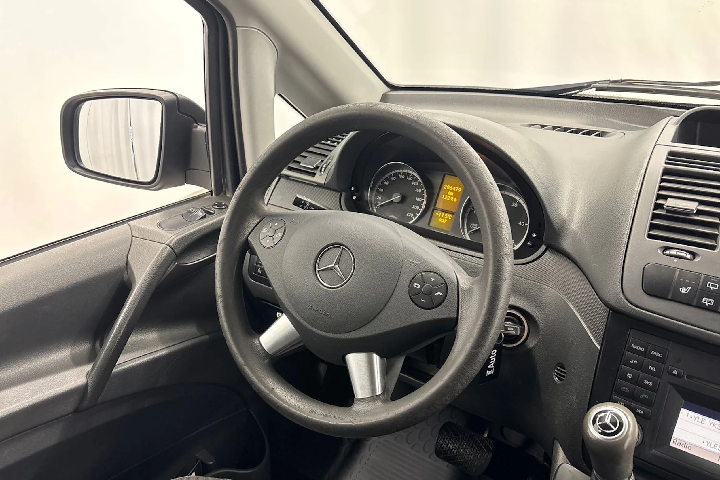 harmaa Mercedes-Benz Vito 2011 kuva 10.