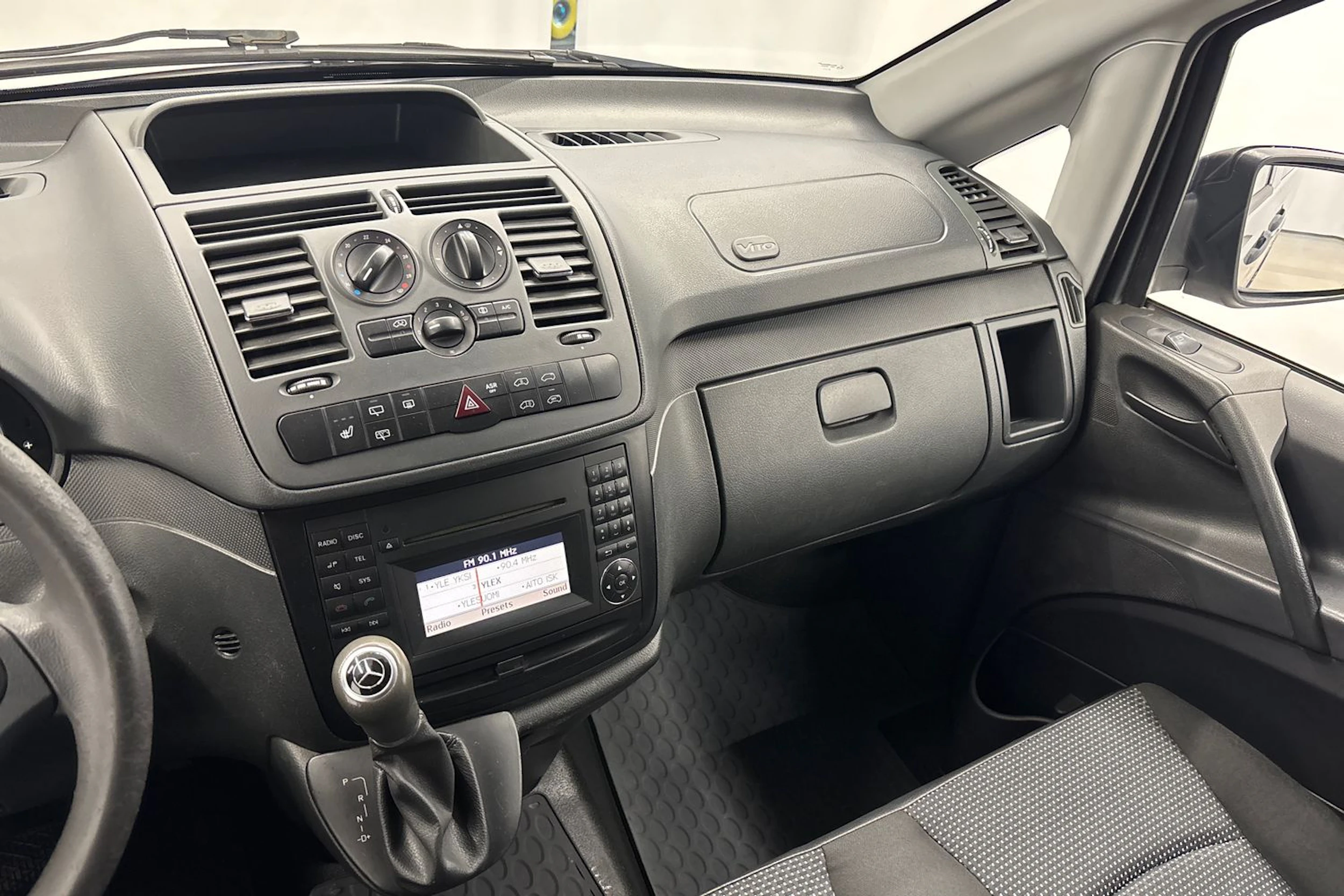 harmaa Mercedes-Benz Vito 2011 kuva 14.