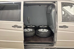 harmaa Mercedes-Benz Vito 2011 kuva 20.