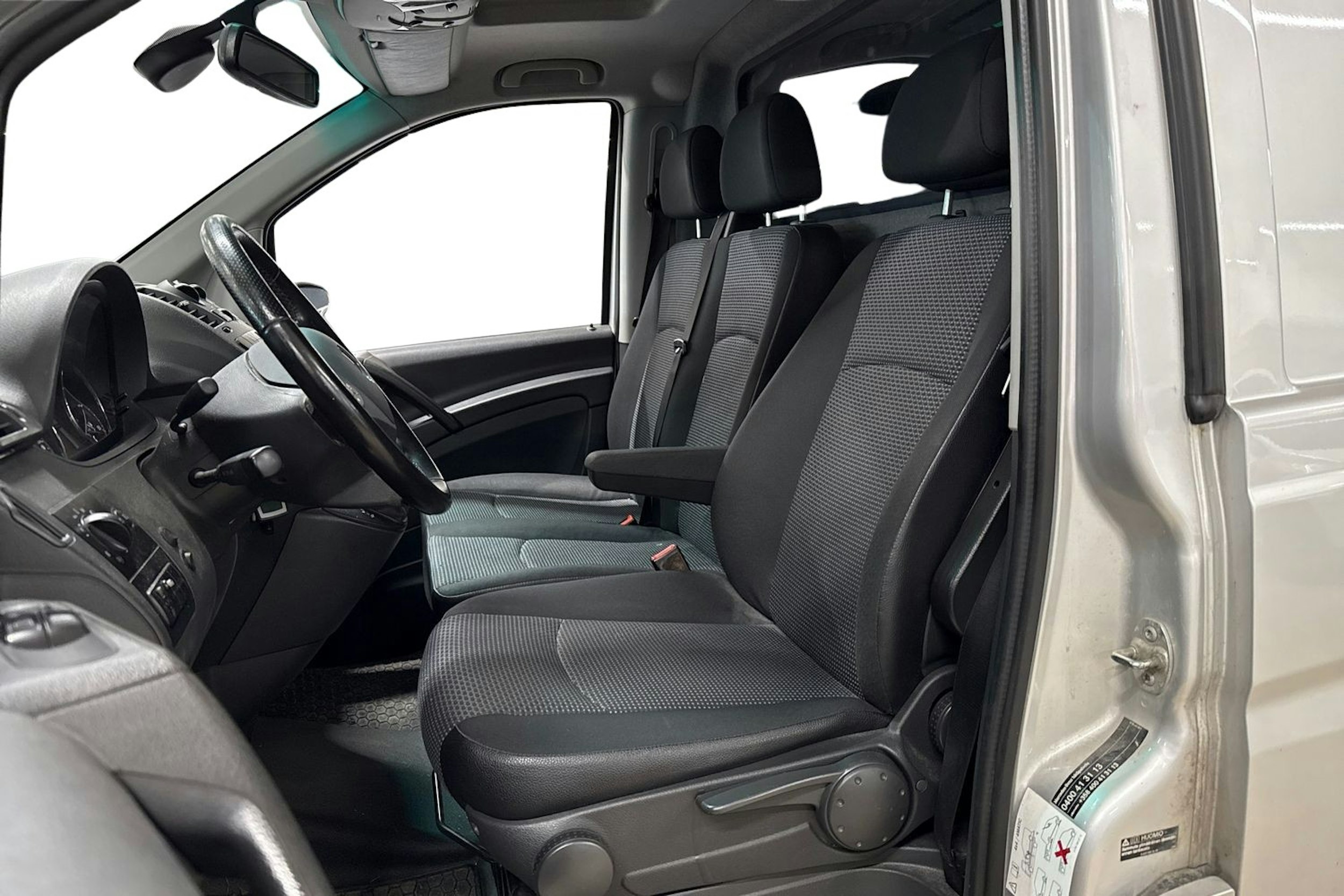 harmaa Mercedes-Benz Vito 2011 kuva 3.