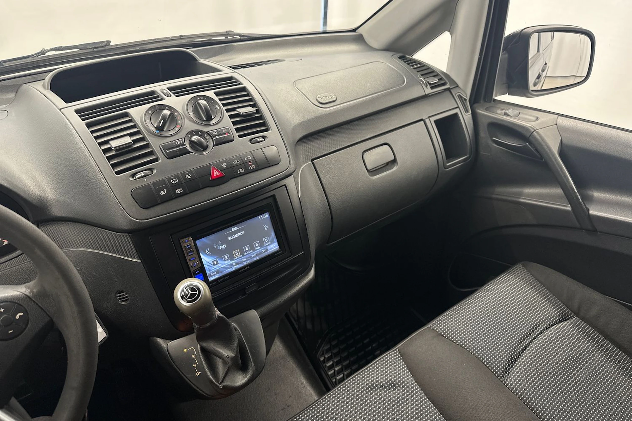 harmaa Mercedes-Benz Vito 2011 kuva 14.