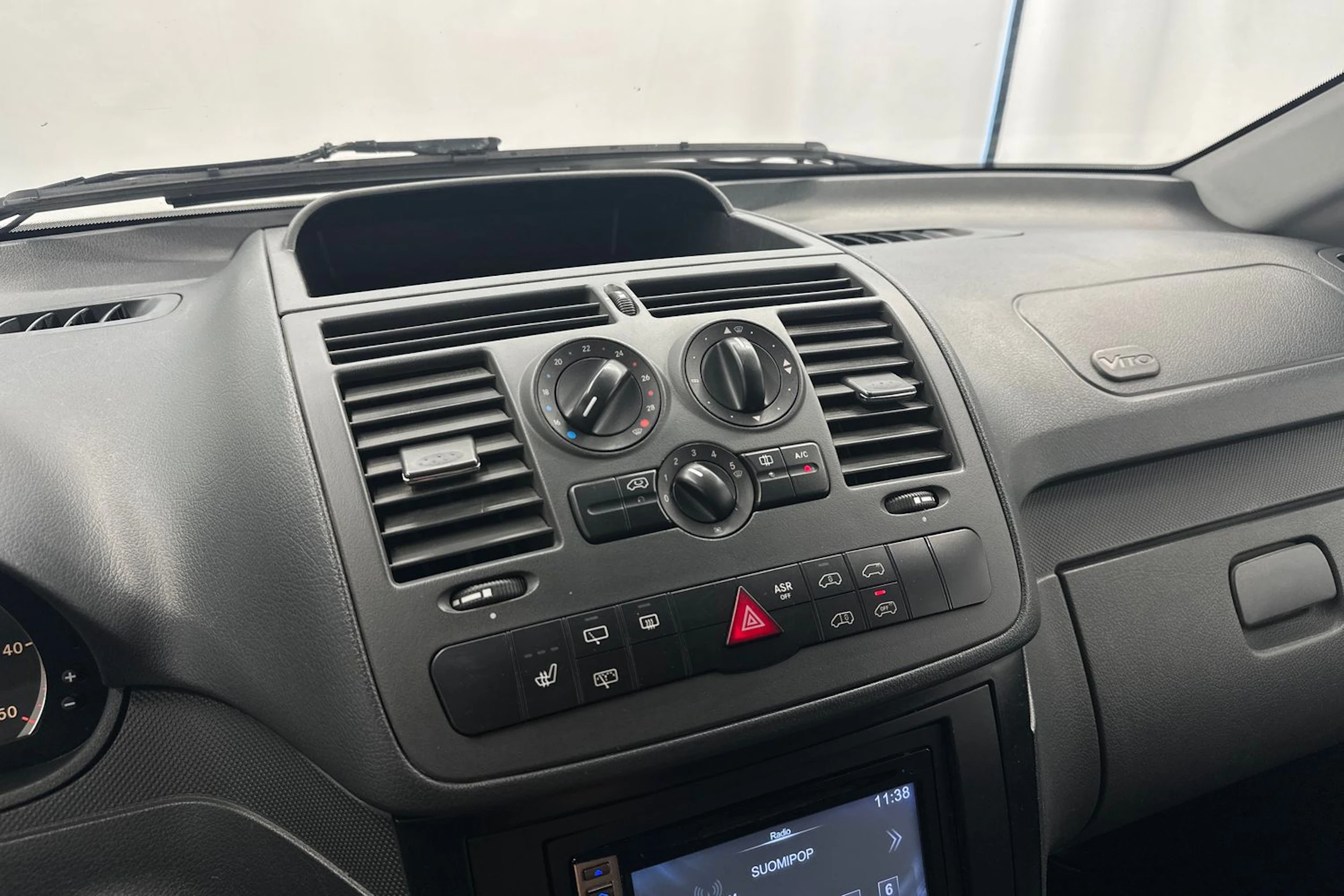 harmaa Mercedes-Benz Vito 2011 kuva 15.