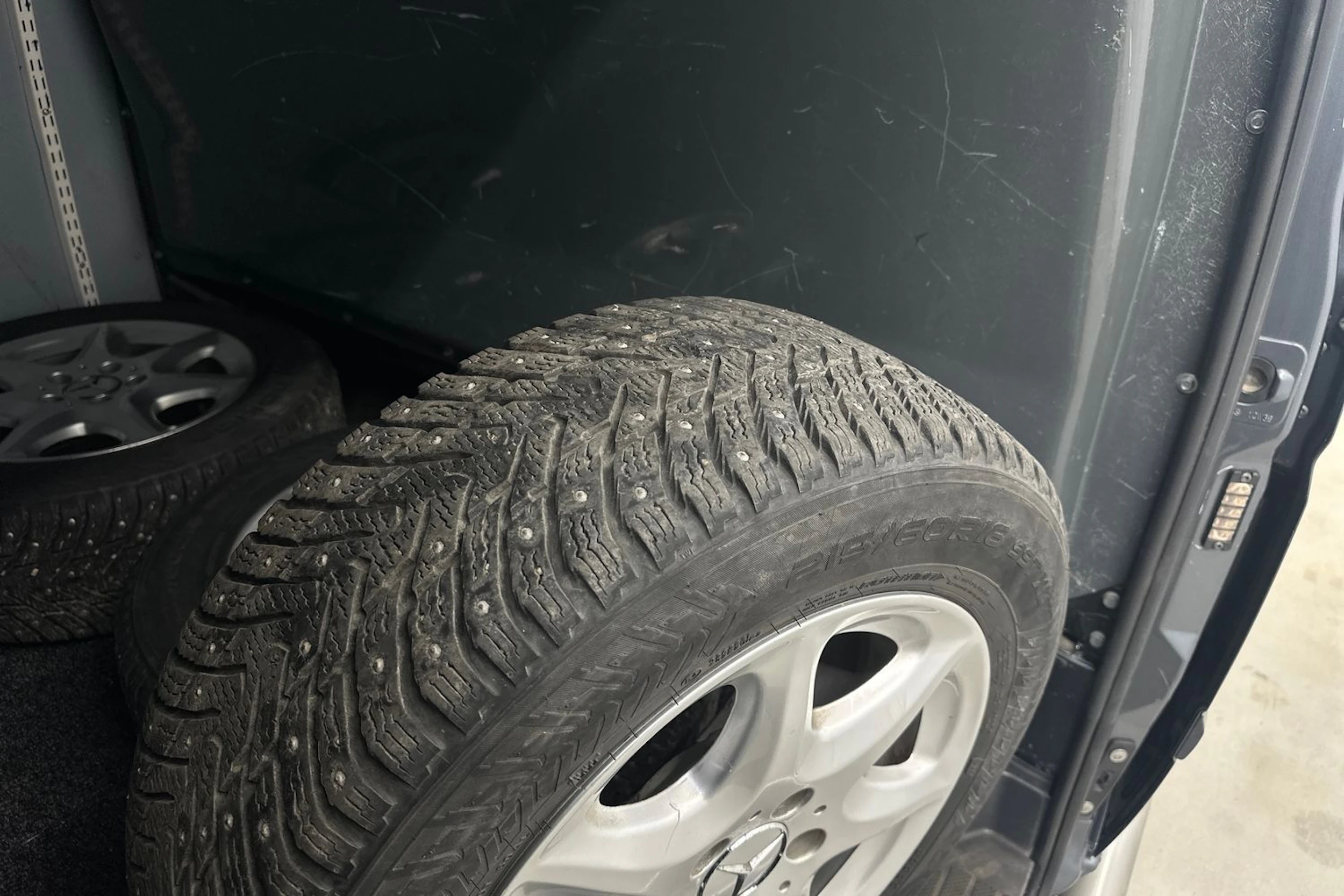 harmaa Mercedes-Benz Vito 2011 kuva 29.