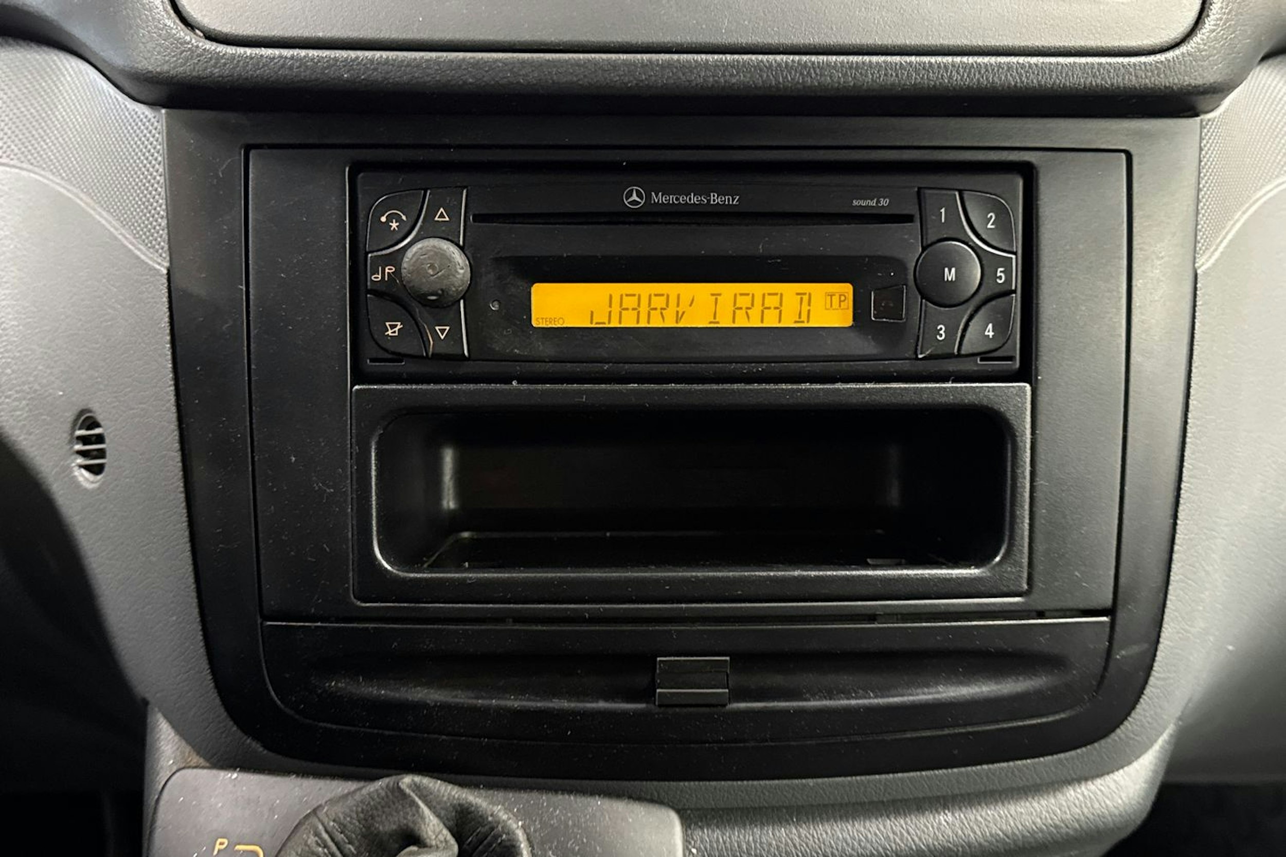 harmaa Mercedes-Benz Vito 2011 kuva 18.