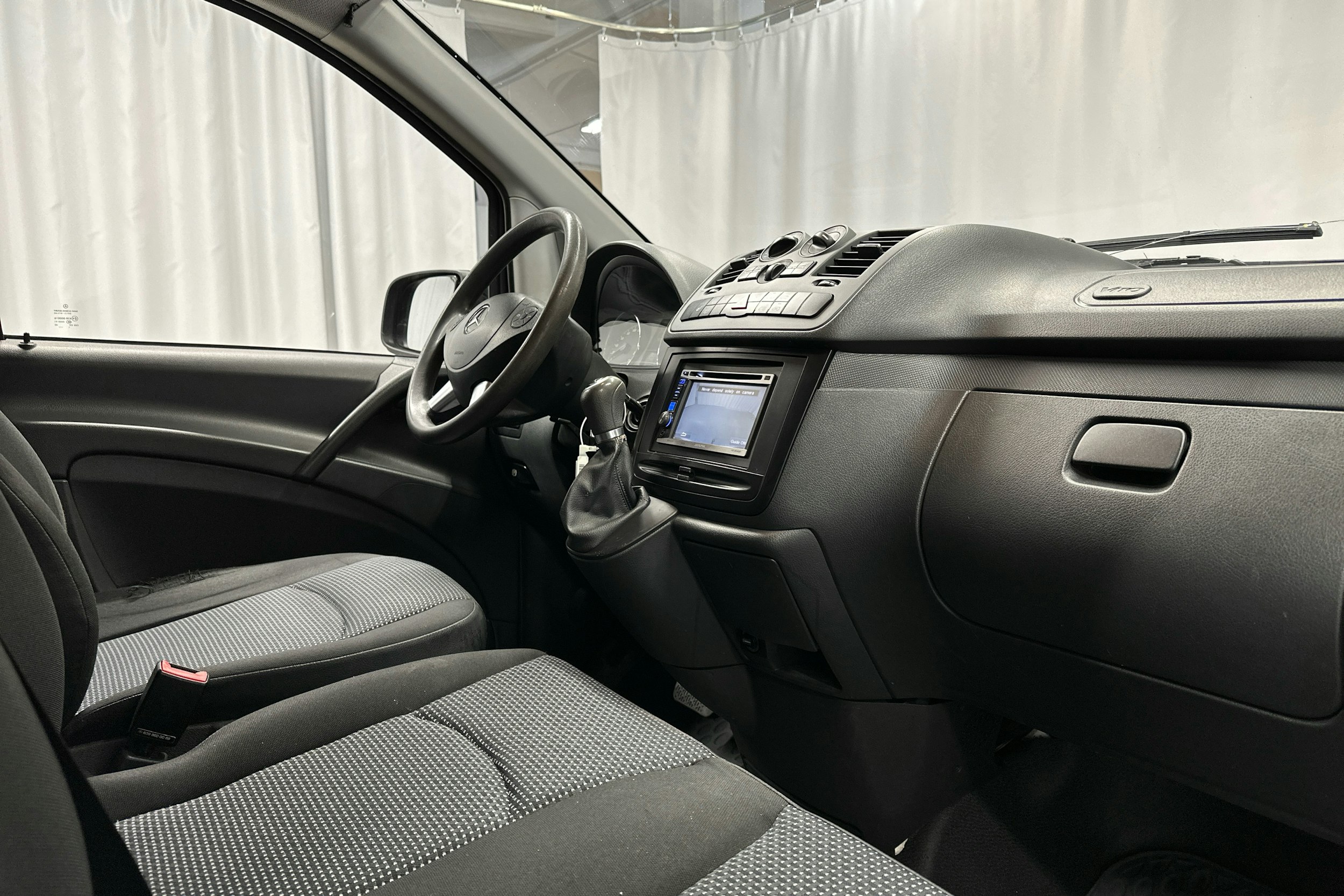 musta Mercedes-Benz Vito 2012 kuva 6.