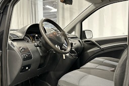 musta Mercedes-Benz Vito 2012 kuva 9.