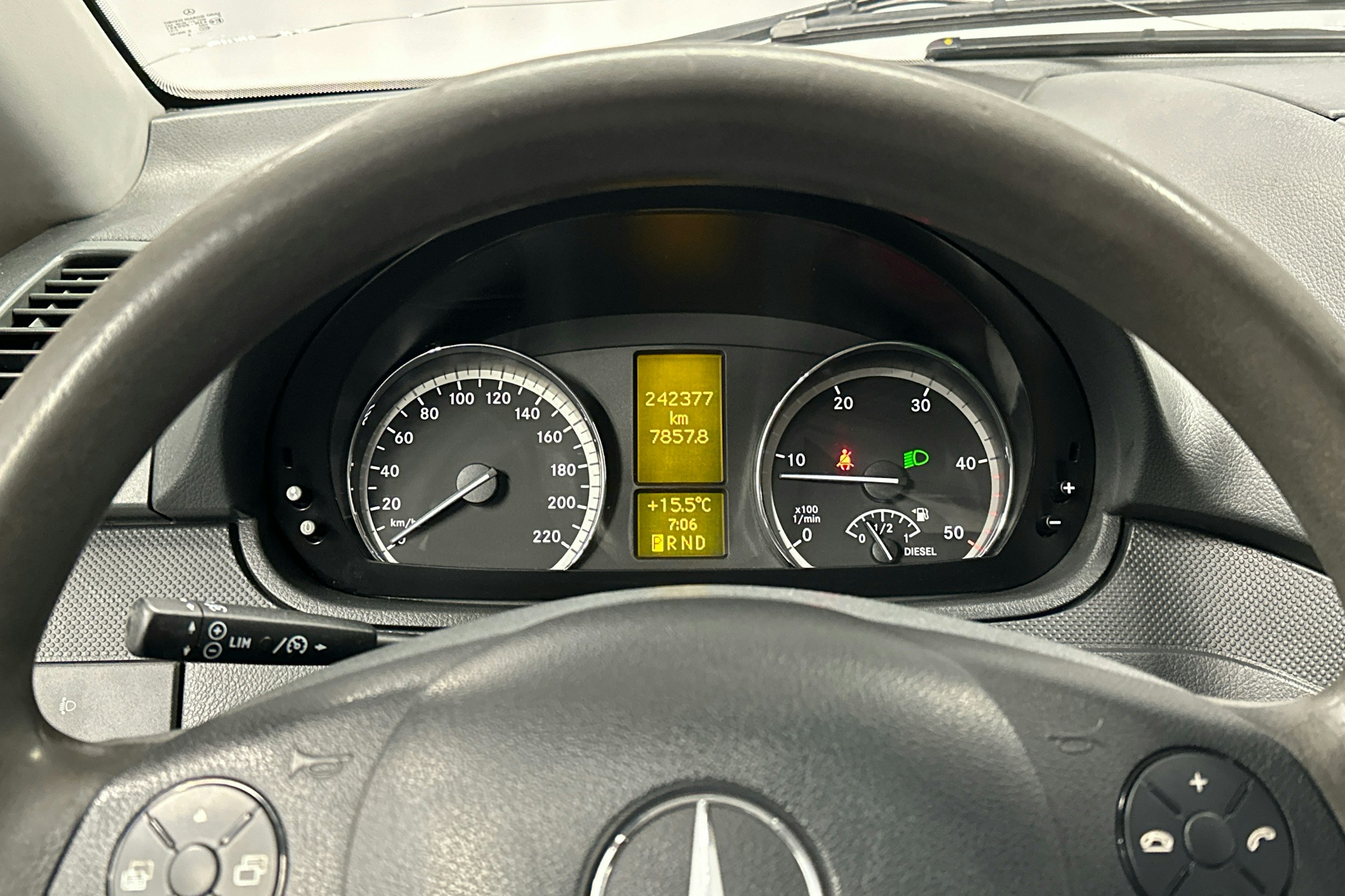 musta Mercedes-Benz Vito 2012 kuva 10.