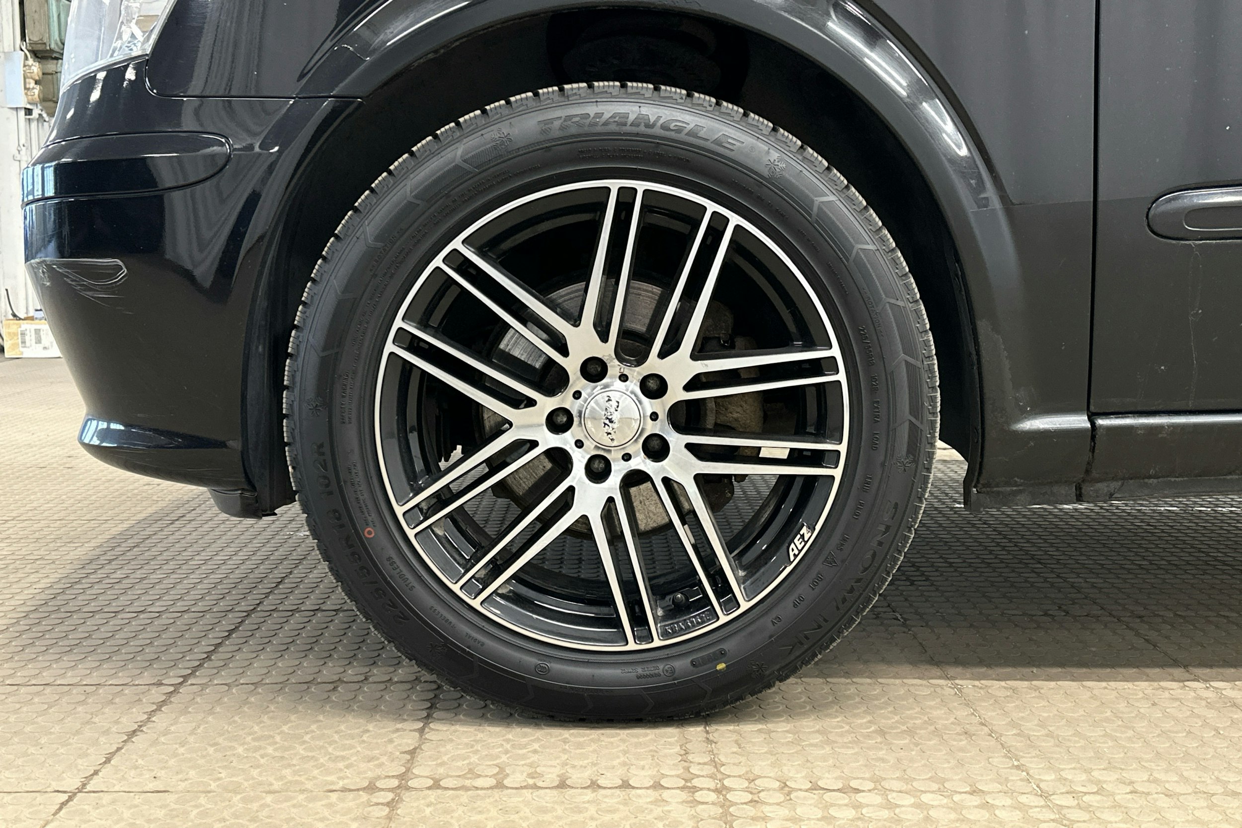musta Mercedes-Benz Vito 2012 kuva 18.