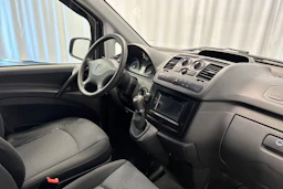 valkoinen Mercedes-Benz Vito 2013 kuva 19.