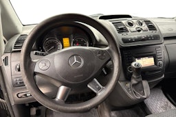 Musta Mercedes-Benz Vito 2012 kuva 9.