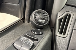 Musta Mercedes-Benz Vito 2012 kuva 17.