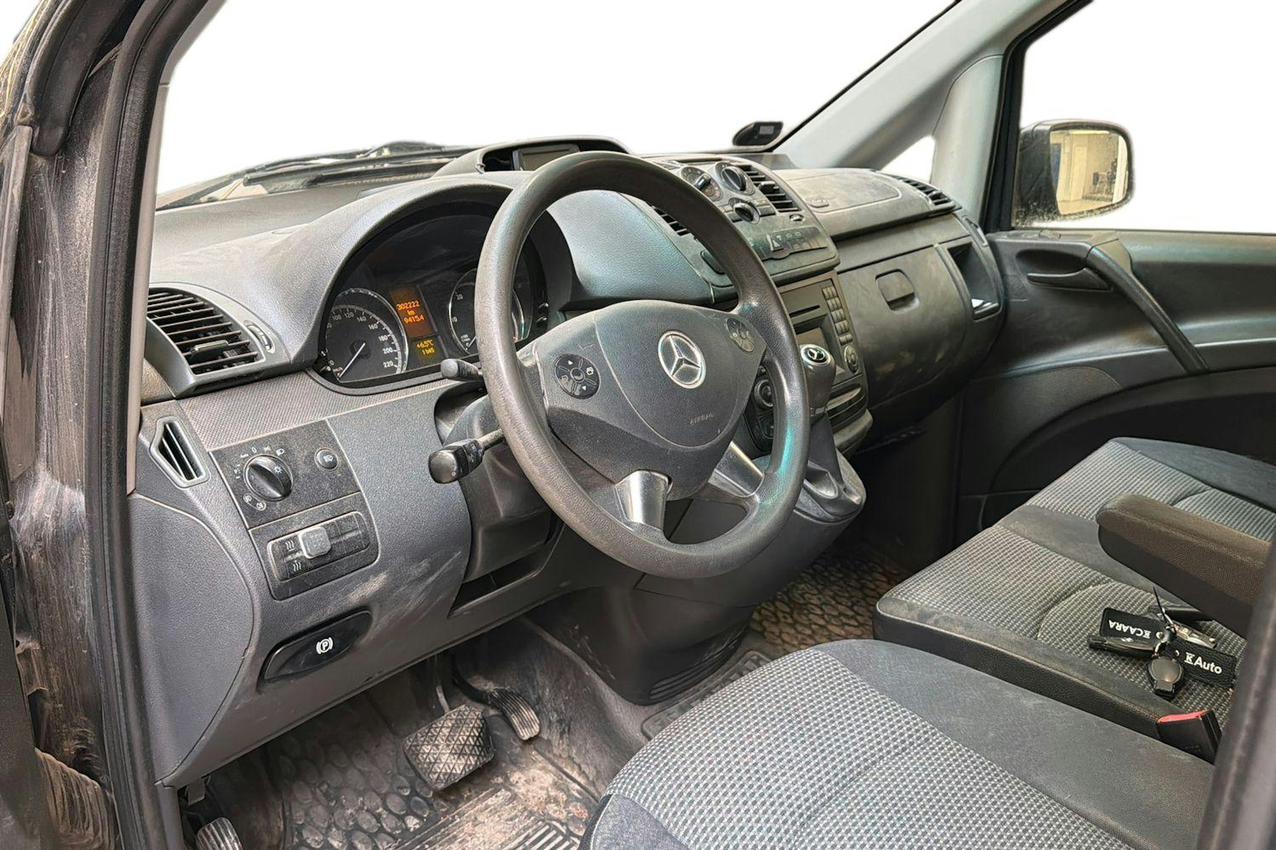 musta Mercedes-Benz Vito 2012 kuva 3.