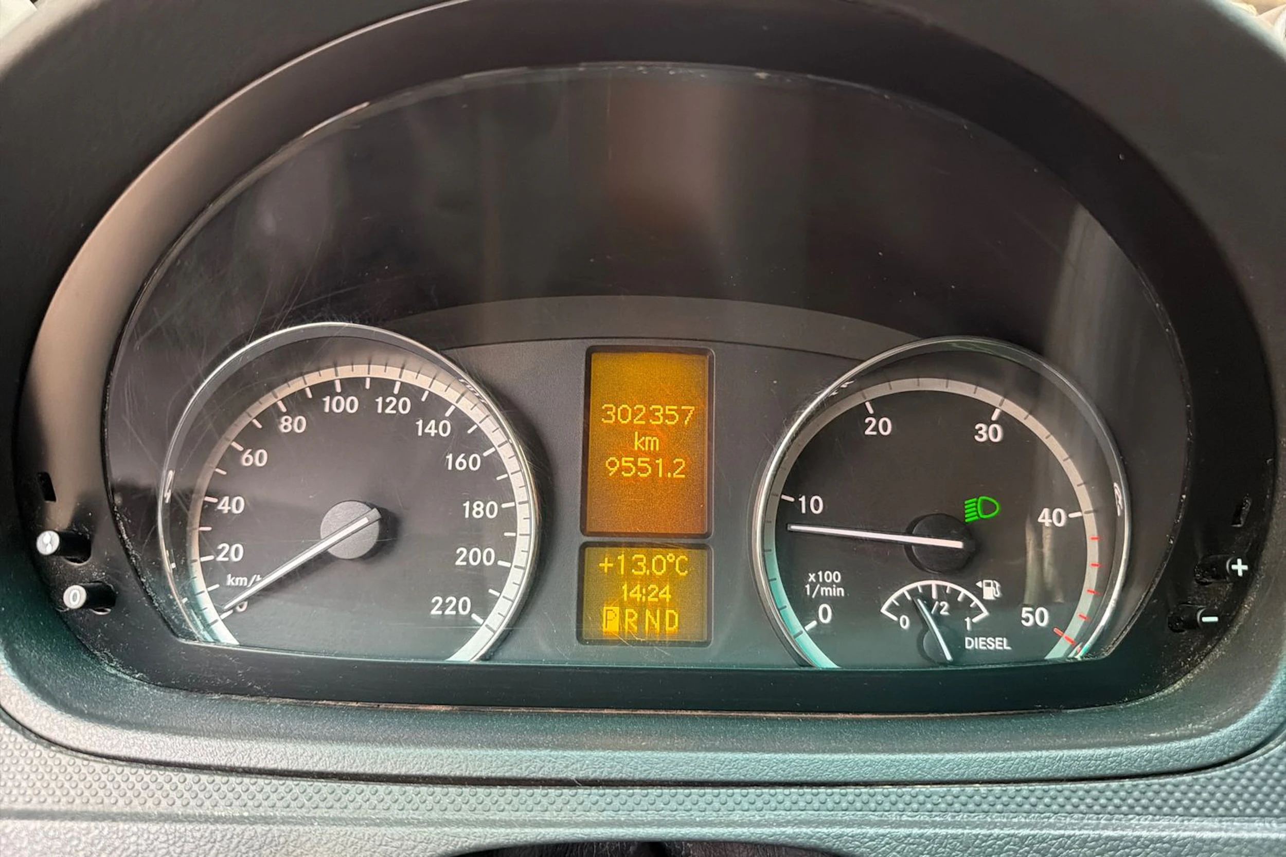 musta Mercedes-Benz Vito 2012 kuva 13.