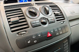 musta Mercedes-Benz Vito 2012 kuva 18.