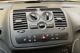 valkoinen Mercedes-Benz Vito 2012 kuva 19.