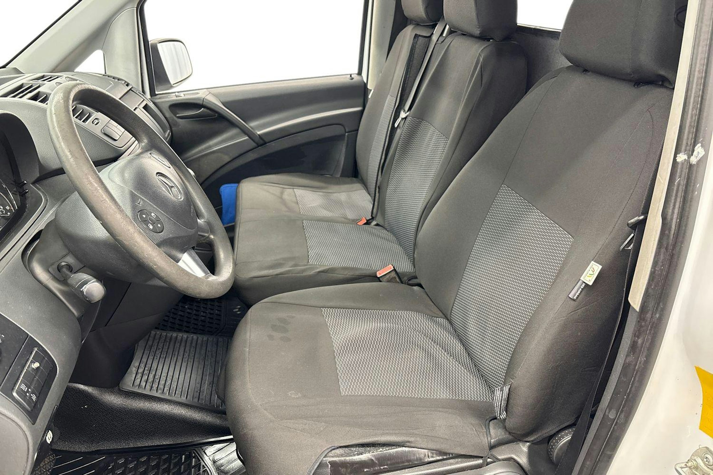 Valkoinen Mercedes-Benz Vito 2012 kuva 6.