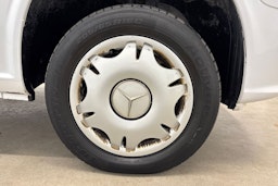 Valkoinen Mercedes-Benz Vito 2012 kuva 8.