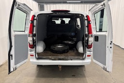 Valkoinen Mercedes-Benz Vito 2012 kuva 10.