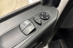 Valkoinen Mercedes-Benz Vito 2012 kuva 11.