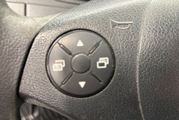 Valkoinen Mercedes-Benz Vito 2012 kuva 13.