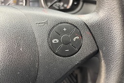 Valkoinen Mercedes-Benz Vito 2012 kuva 14.