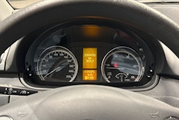 sininen Mercedes-Benz Vito 2013 kuva 18.