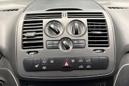 sininen Mercedes-Benz Vito 2013 kuva 20.