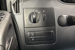 sininen Mercedes-Benz Vito 2013 kuva 21.
