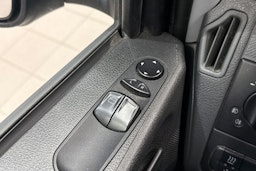 sininen Mercedes-Benz Vito 2013 kuva 22.