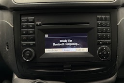 sininen Mercedes-Benz Vito 2013 kuva 24.