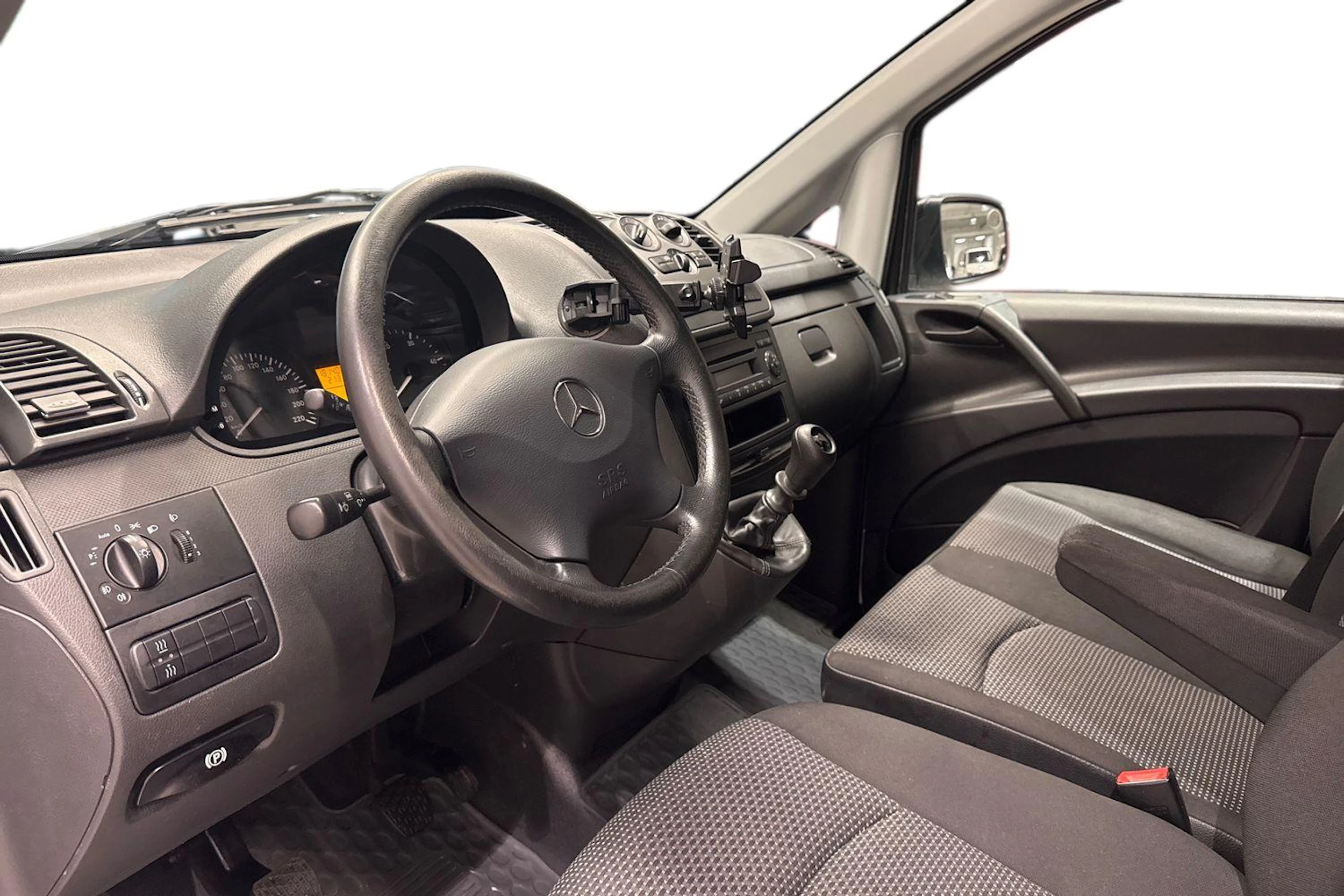 Valkoinen Mercedes-Benz VITO 2013 kuva 8.