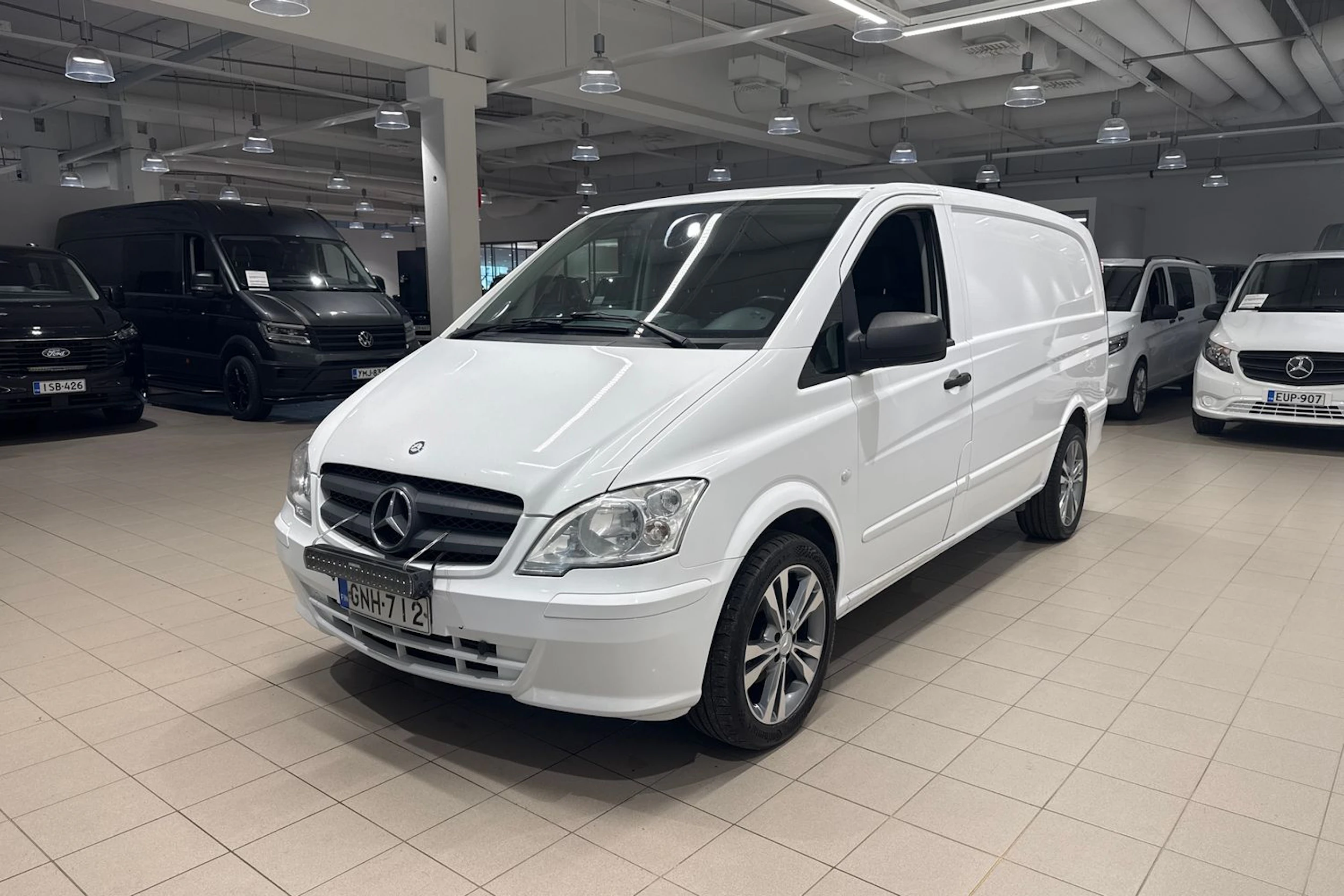 Valkoinen Mercedes-Benz VITO 2013 kuva 13.