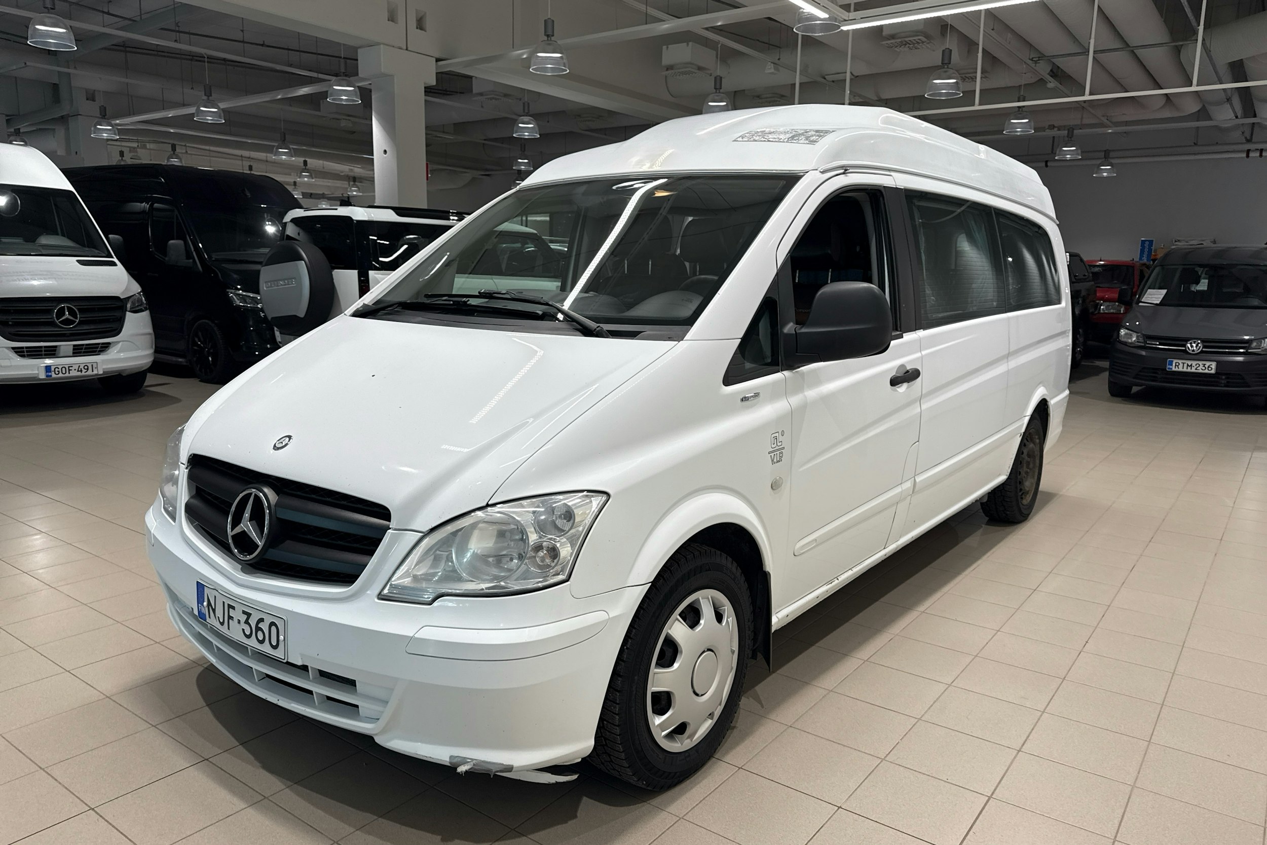 valkoinen Mercedes-Benz Vito 2013 kuva 10.