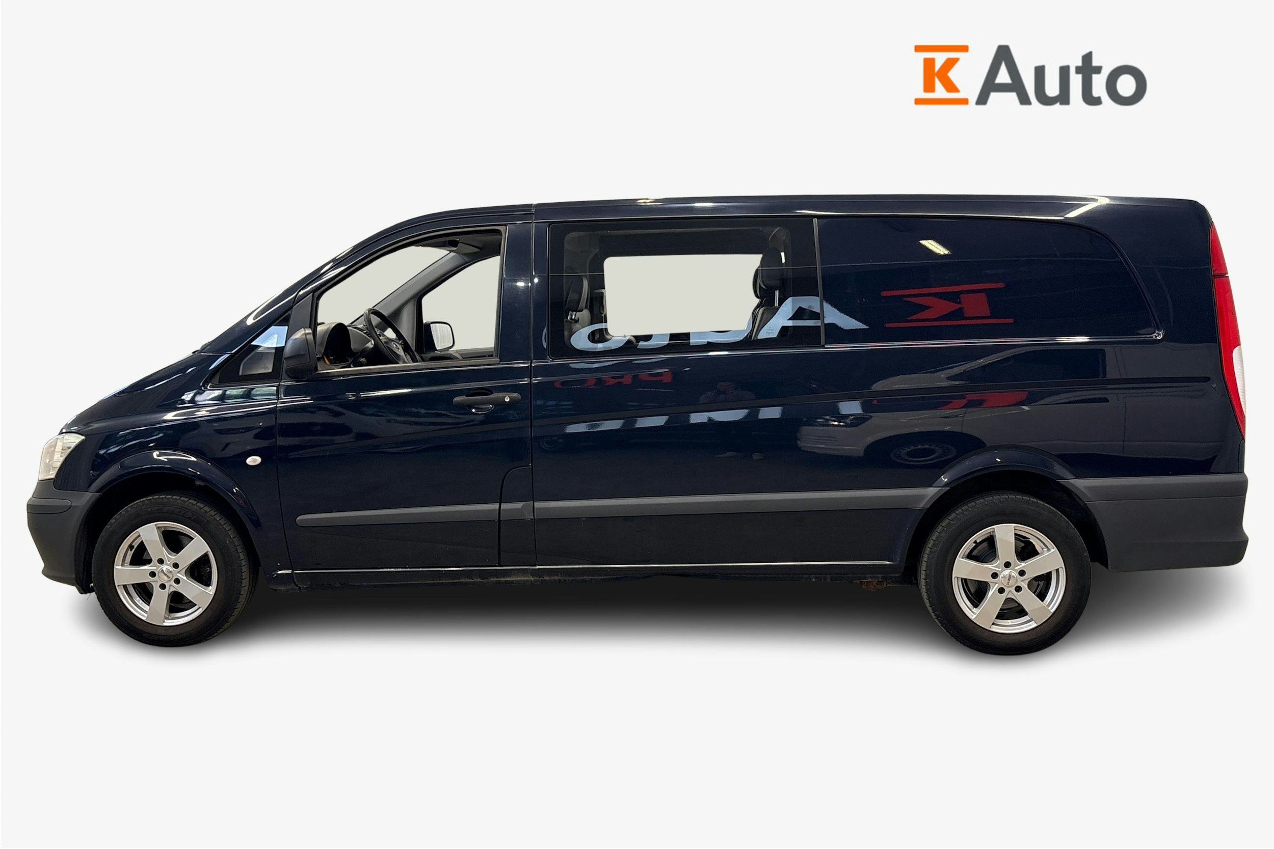 sininen Mercedes-Benz Vito 2013 kuva 5.