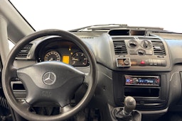 sininen Mercedes-Benz Vito 2013 kuva 7.