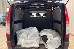 sininen Mercedes-Benz Vito 2013 kuva 12.