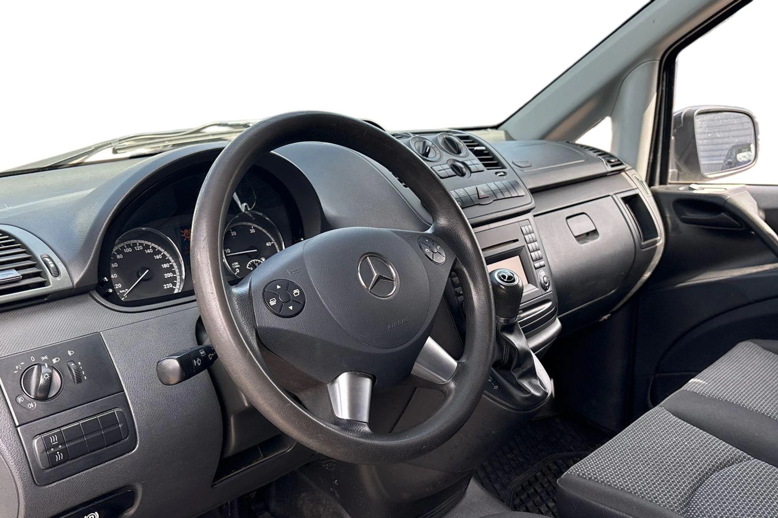 Harmaa Mercedes-Benz VITO 2013 kuva 3.