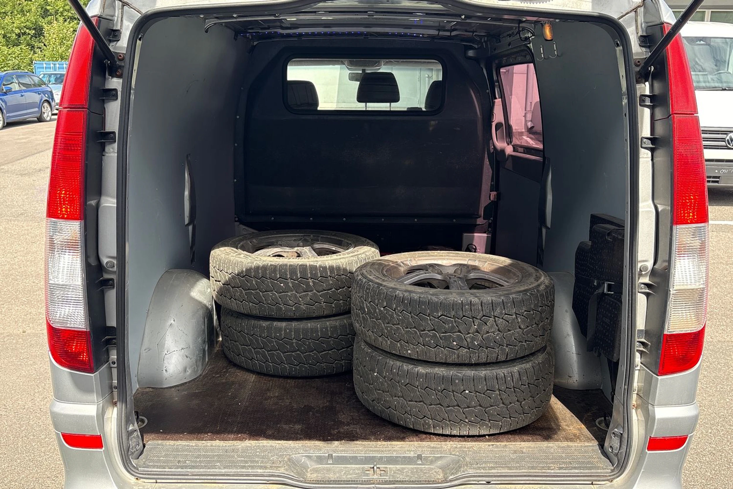 Harmaa Mercedes-Benz VITO 2013 kuva 4.