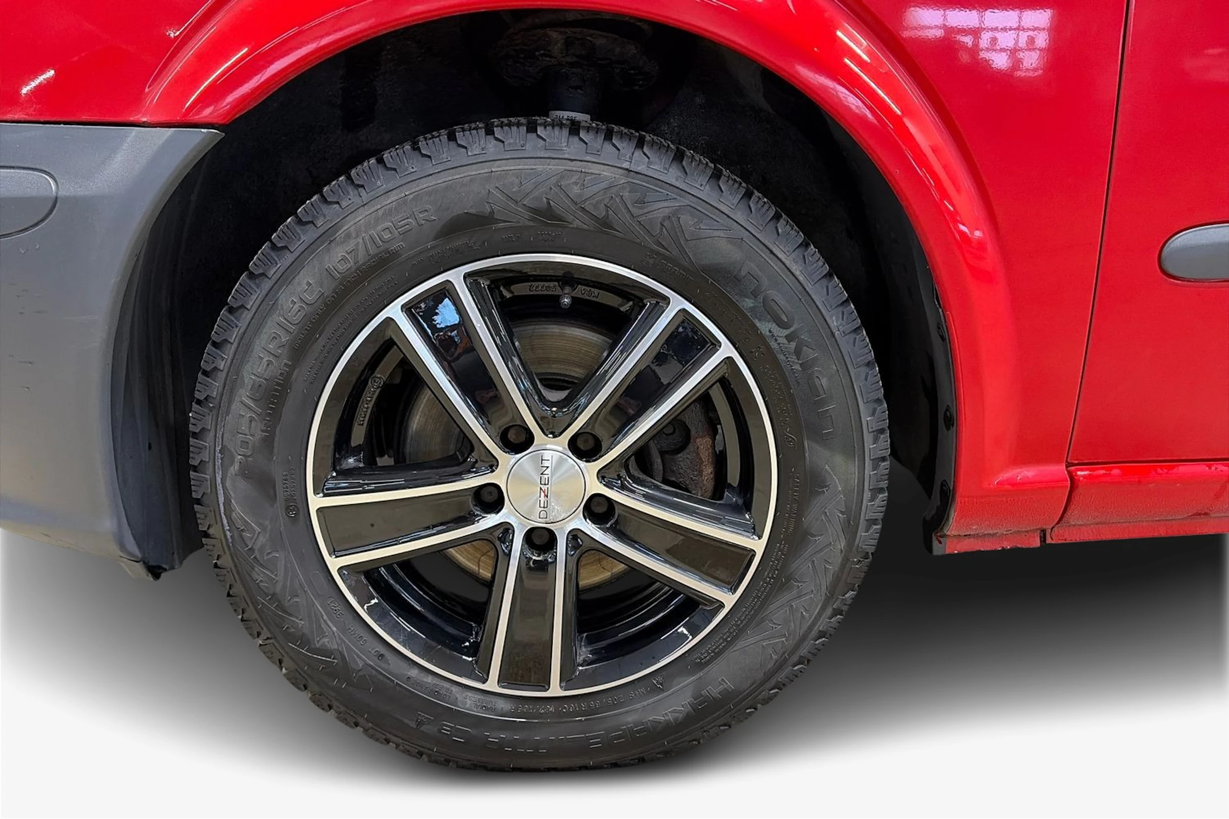 punainen Mercedes-Benz Vito 2013 kuva 12.