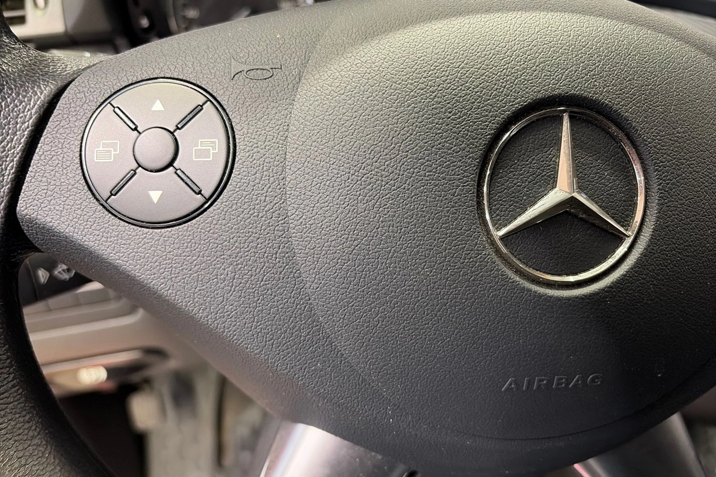 punainen Mercedes-Benz Vito 2013 kuva 20.