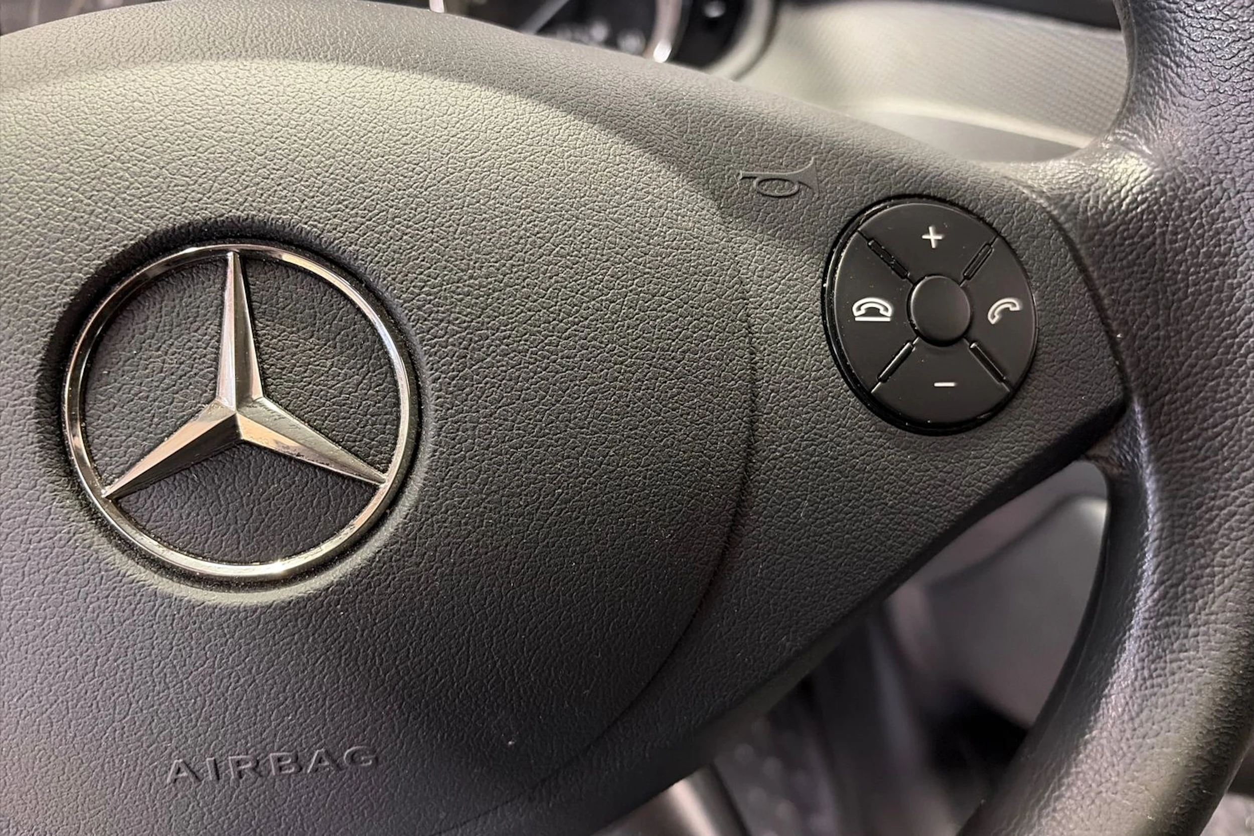 punainen Mercedes-Benz Vito 2013 kuva 21.