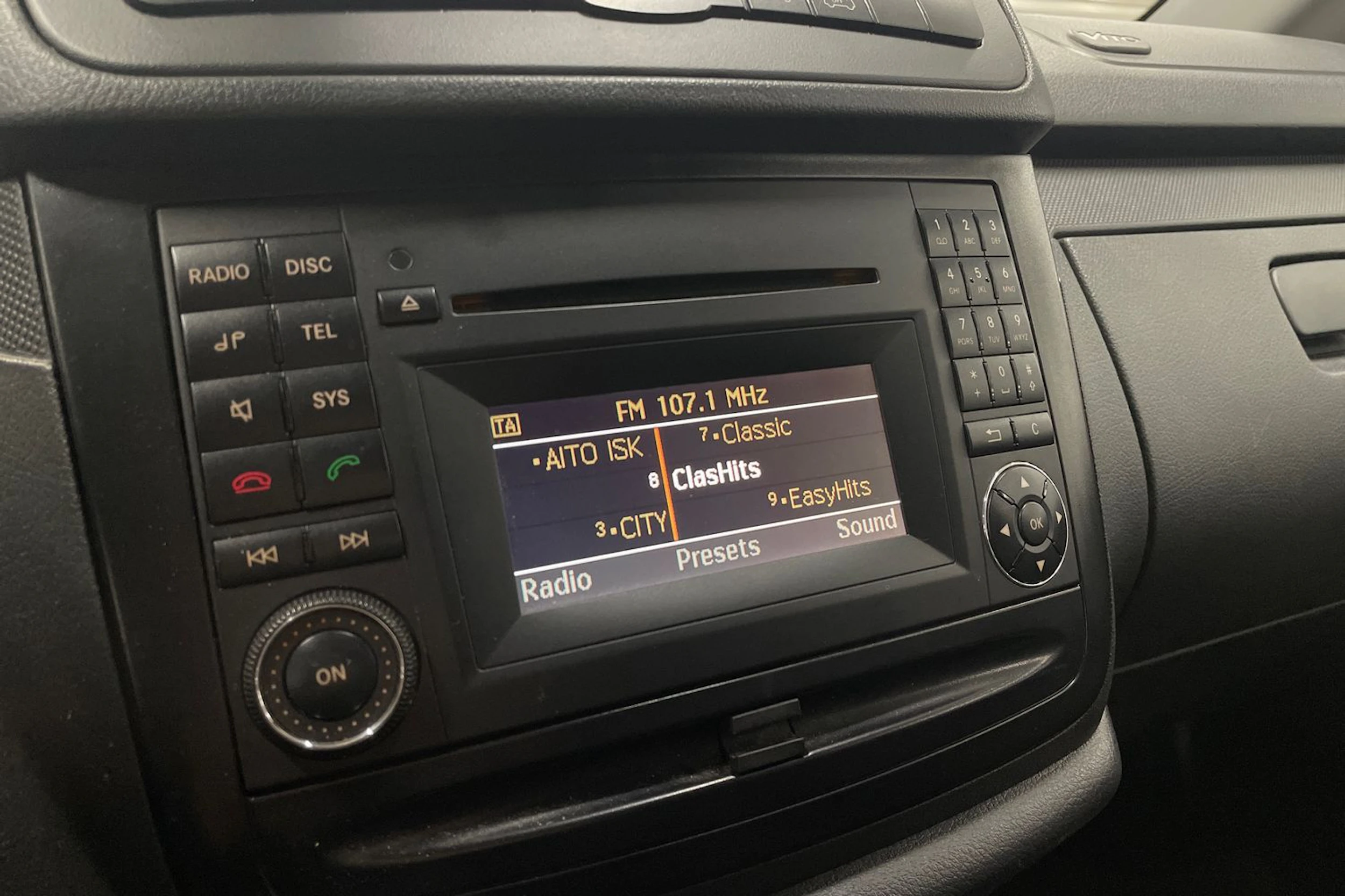 musta Mercedes-Benz Vito 2014 kuva 13.