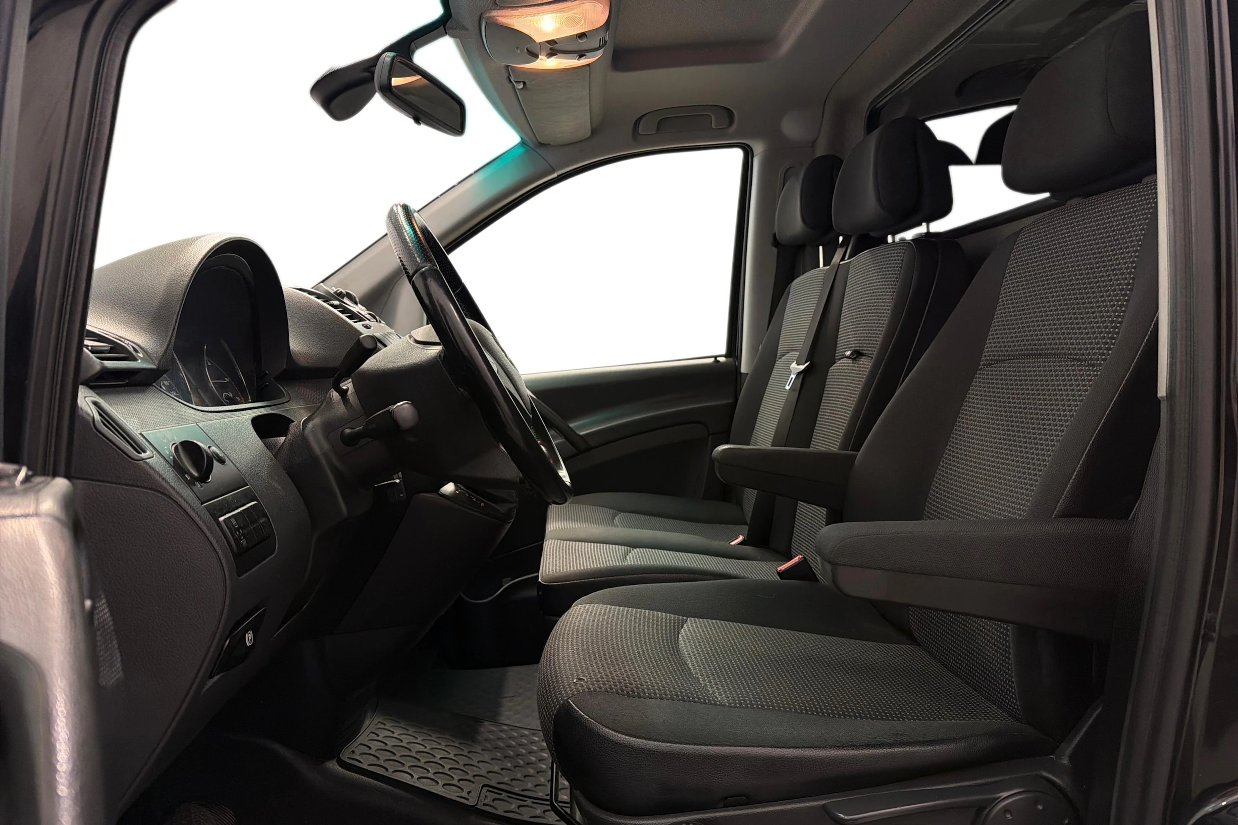musta Mercedes-Benz Vito 2014 kuva 8.
