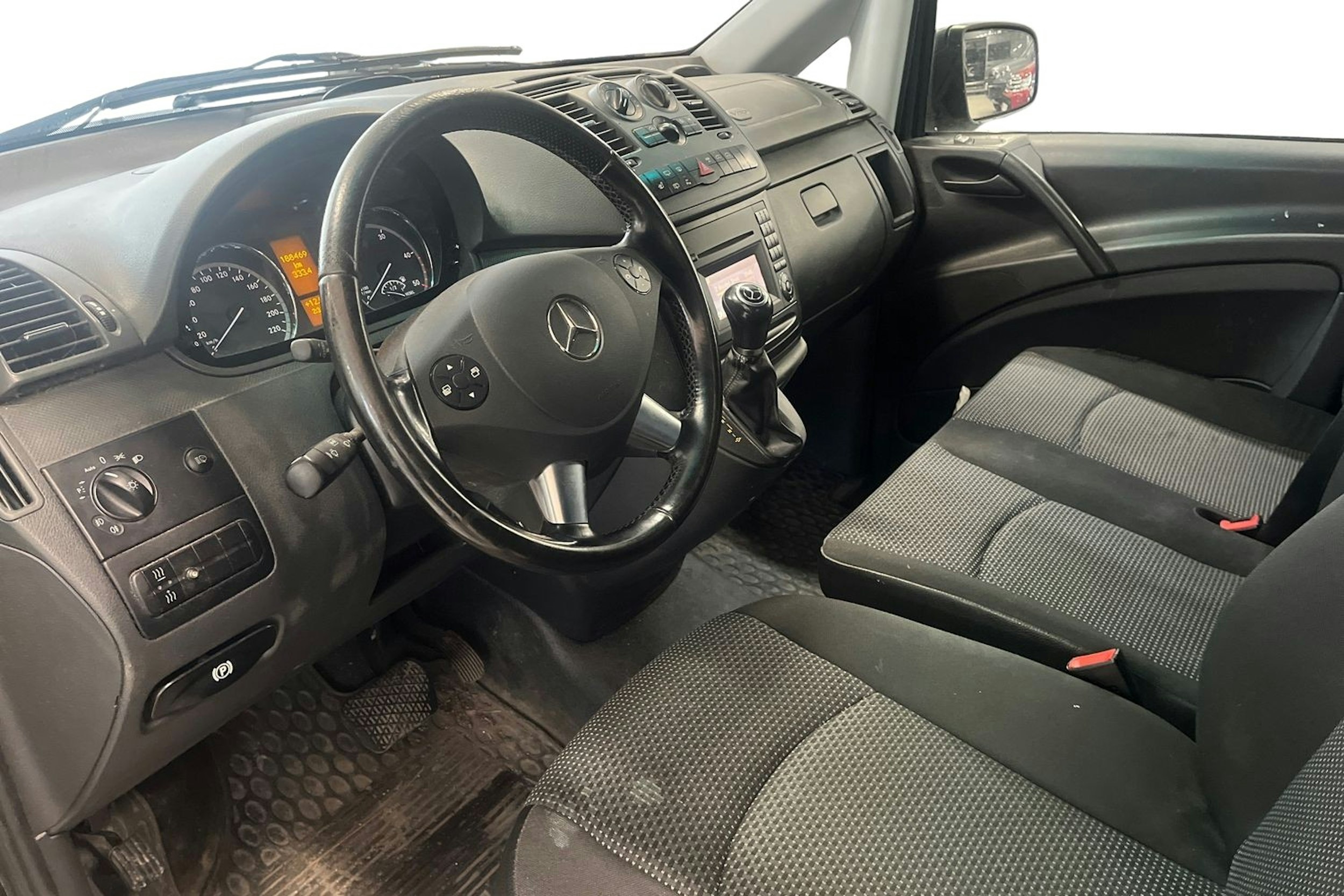 musta Mercedes-Benz Vito 2014 kuva 3.