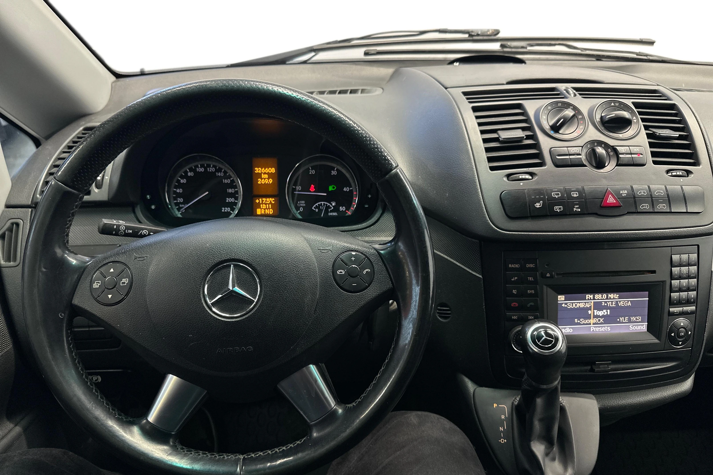 harmaa Mercedes-Benz Vito 2014 kuva 9.