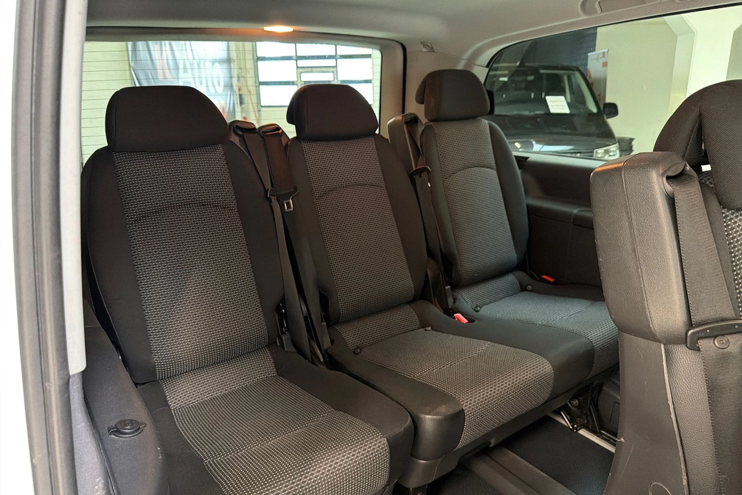 valkoinen Mercedes-Benz Vito 2014 kuva 25.