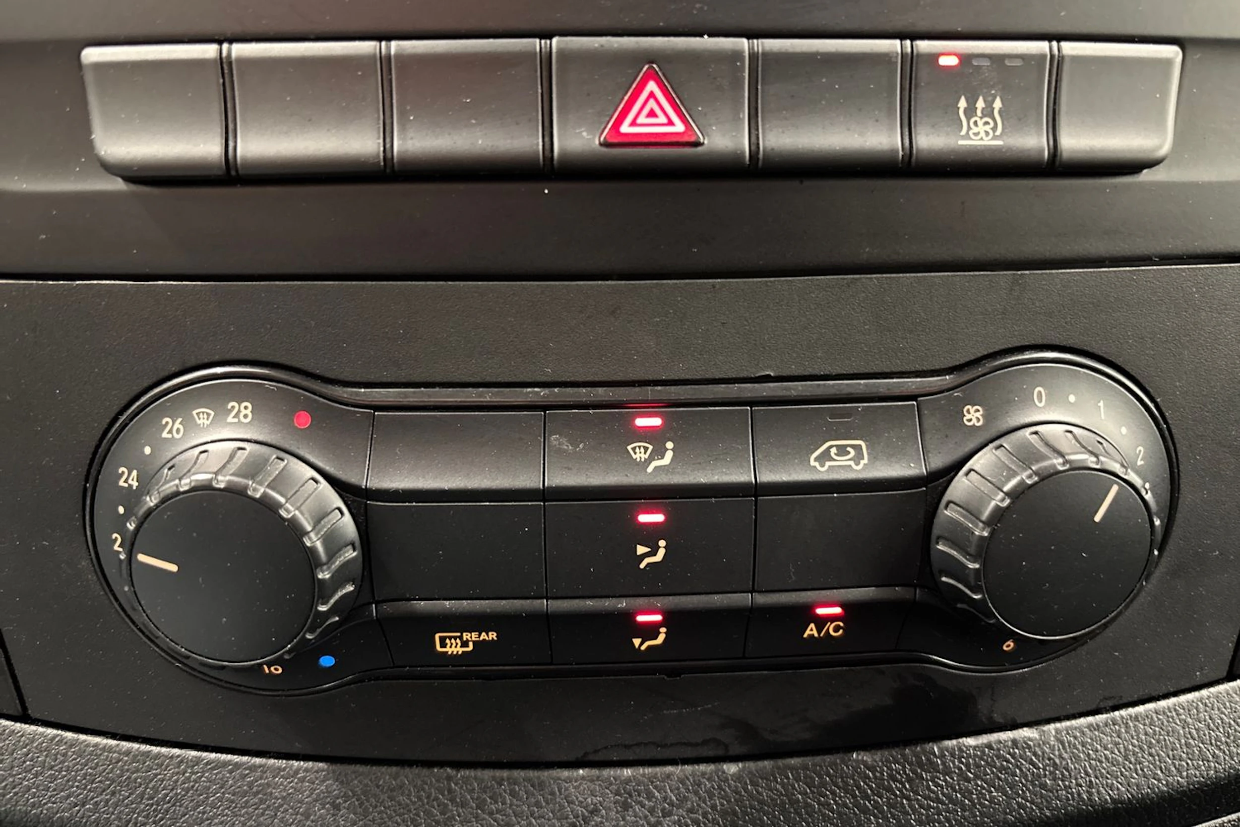 musta Mercedes-Benz Vito 2014 kuva 17.
